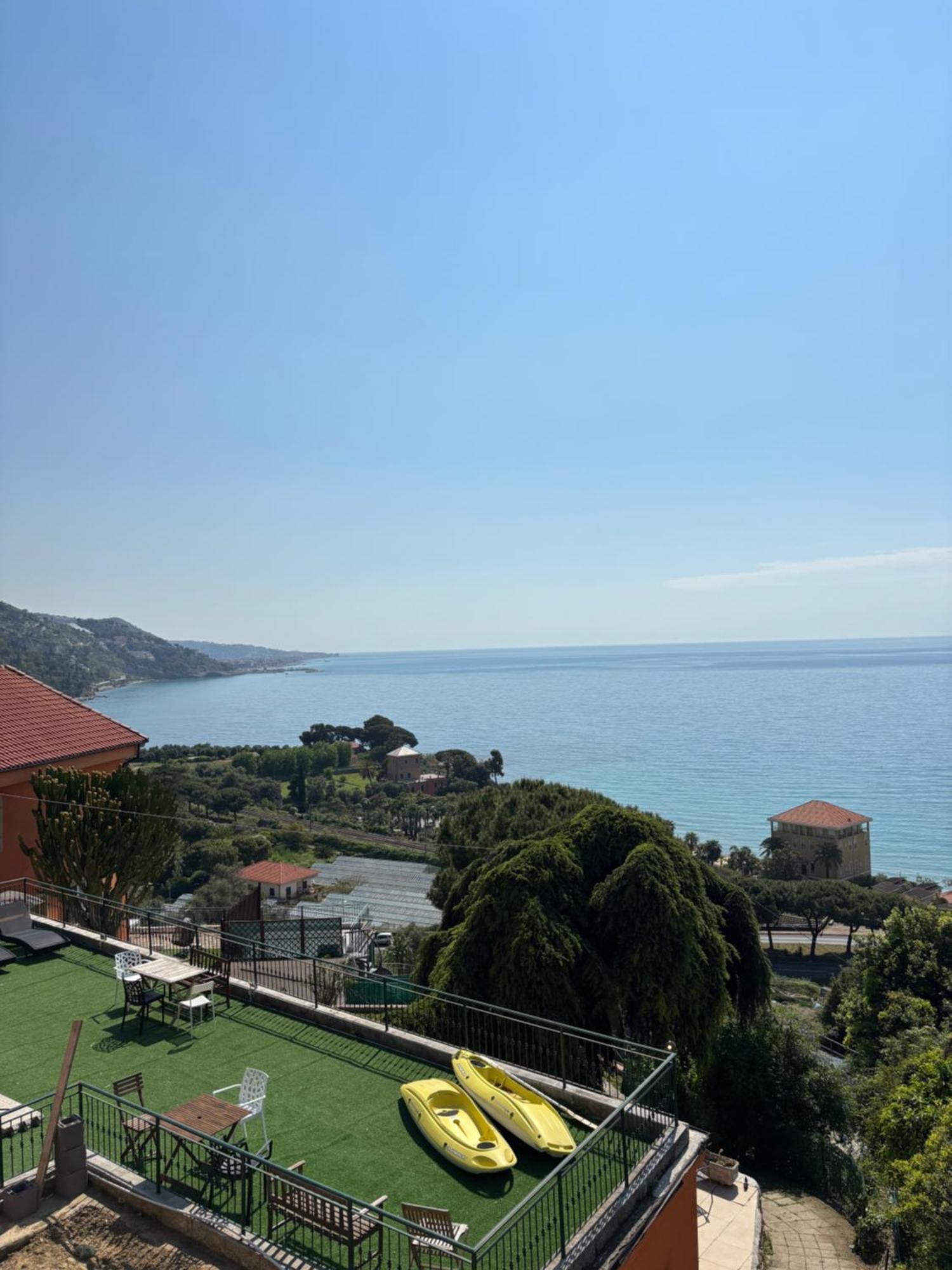 ヴェンティミーリアIl Giardino Del Mareアパートメント エクステリア 写真